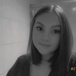 Meet your Posher, Ella